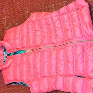 Lilly Pulitzer Elana Puffer Vest. XL. Beautiful Flower print on the inside.